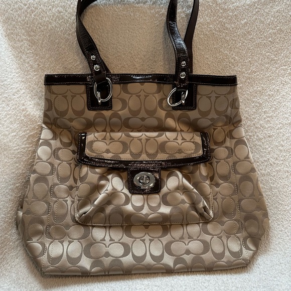 Coach Signature Satin handbag - Picture 14 of 14